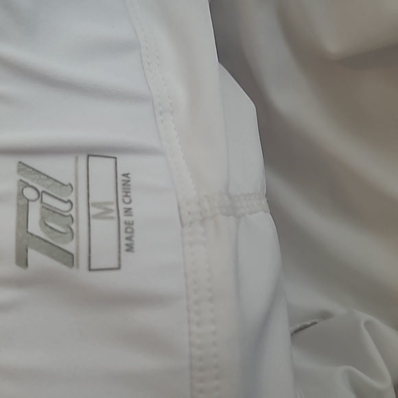 Tail Tennis/ Golf Skort for women's in white Size Medium - Picture 10 of 11